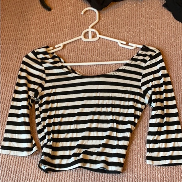 Black and White stripped crop top - Picture 1 of 1